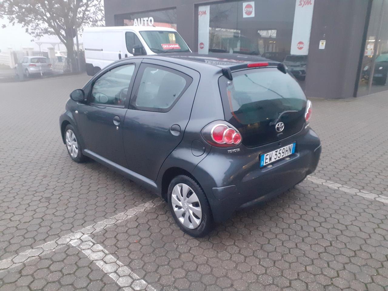 Toyota Aygo 1.0 12V VVT-i 5 porte Cool Soda Connect