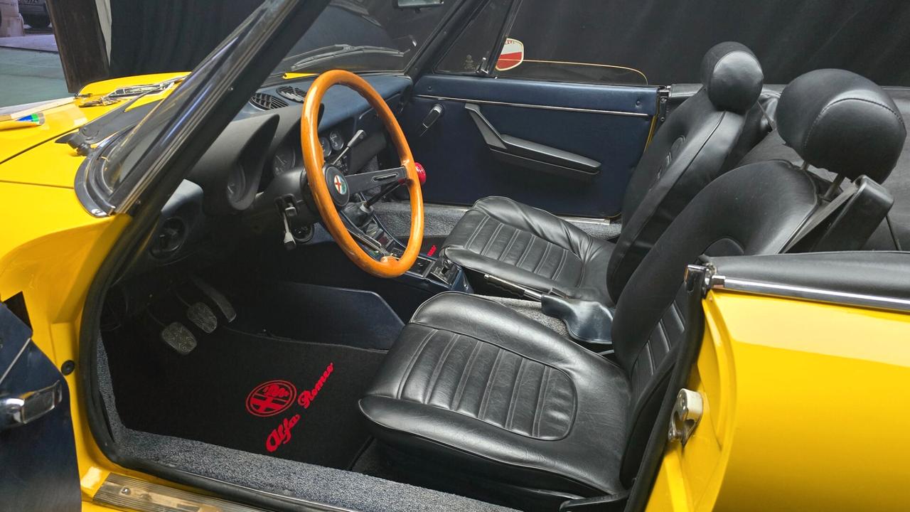 Alfa Romeo Spider Veloce 2.0 ASI con C.R.S.