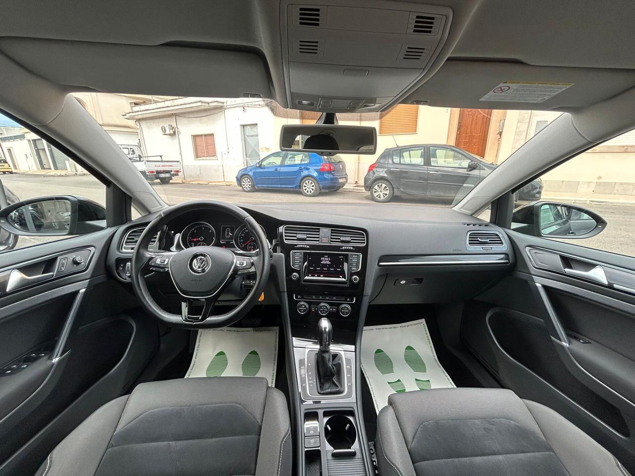 Volkswagen Golf 1.6 TDI 105 Cv DSG HIGHLINE-2013