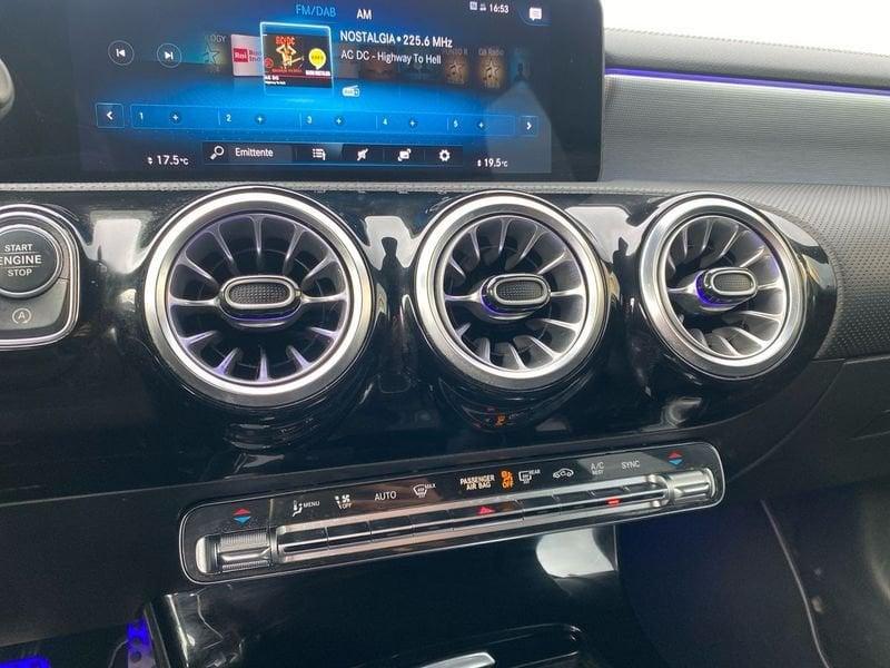 Mercedes-Benz Classe A A 180 d Premium Night edition auto