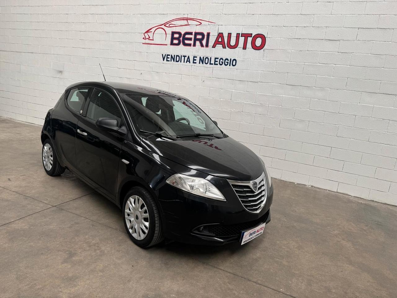 Lancia Ypsilon porte GPL valido fino ala 2034