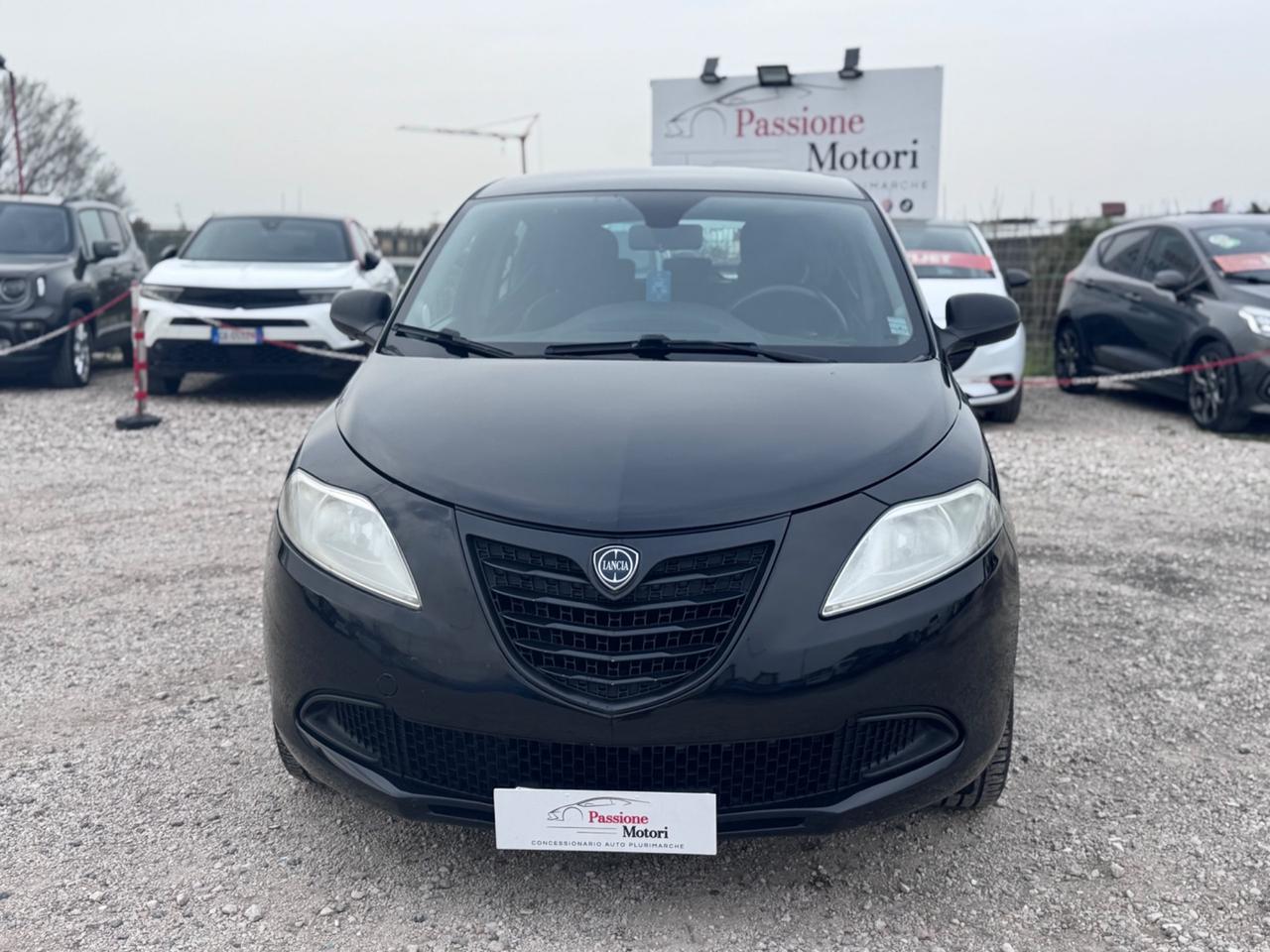 Lancia Ypsilon 1.2 69 CV 5 porte GPL Ecochic S Momodesign