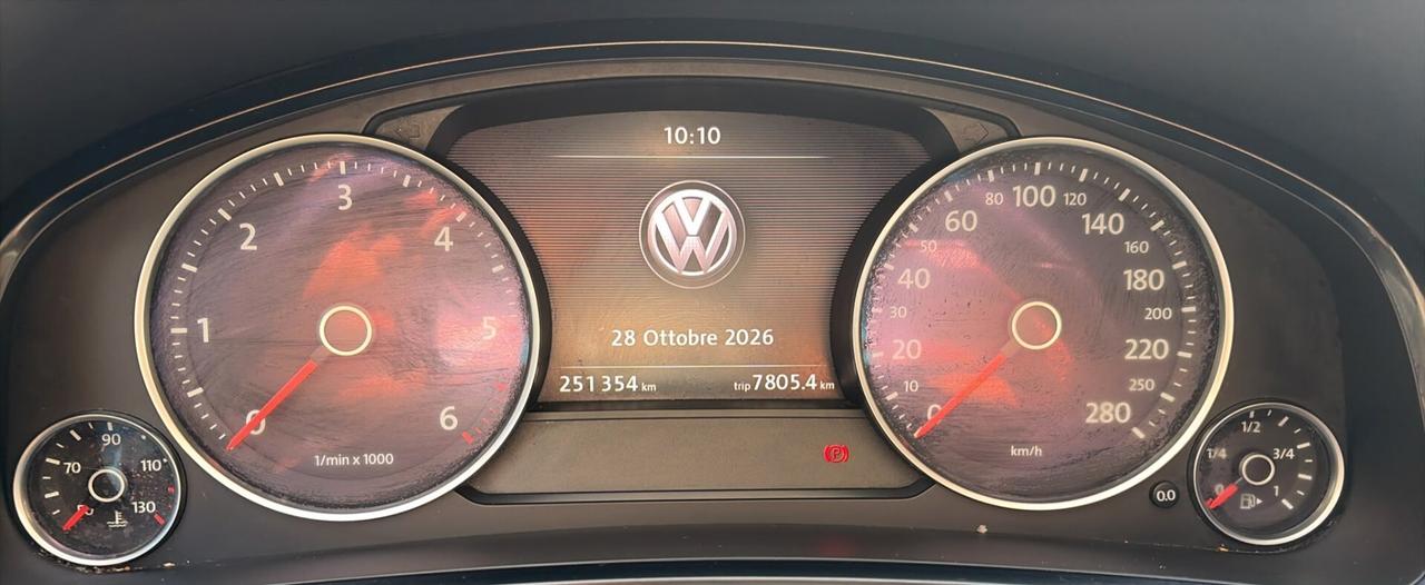 VOLKSWAGEN TOUAREG DEL 2015 3.0 V6 4X4 AUTOMATICA SUPERFULL