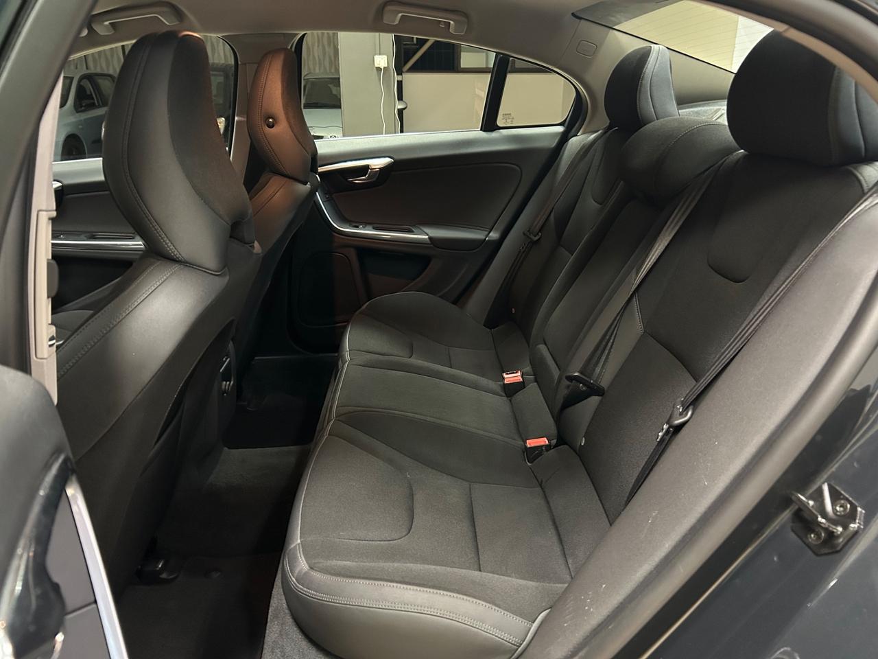 Volvo S60 - 2013 D3 2.0 136cv 125.000 km