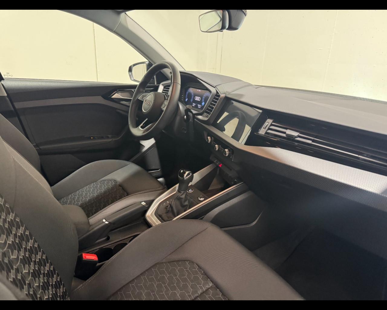 AUDI A1 SPORTBACK 30 TFSI S-TRONIC ADVANCED