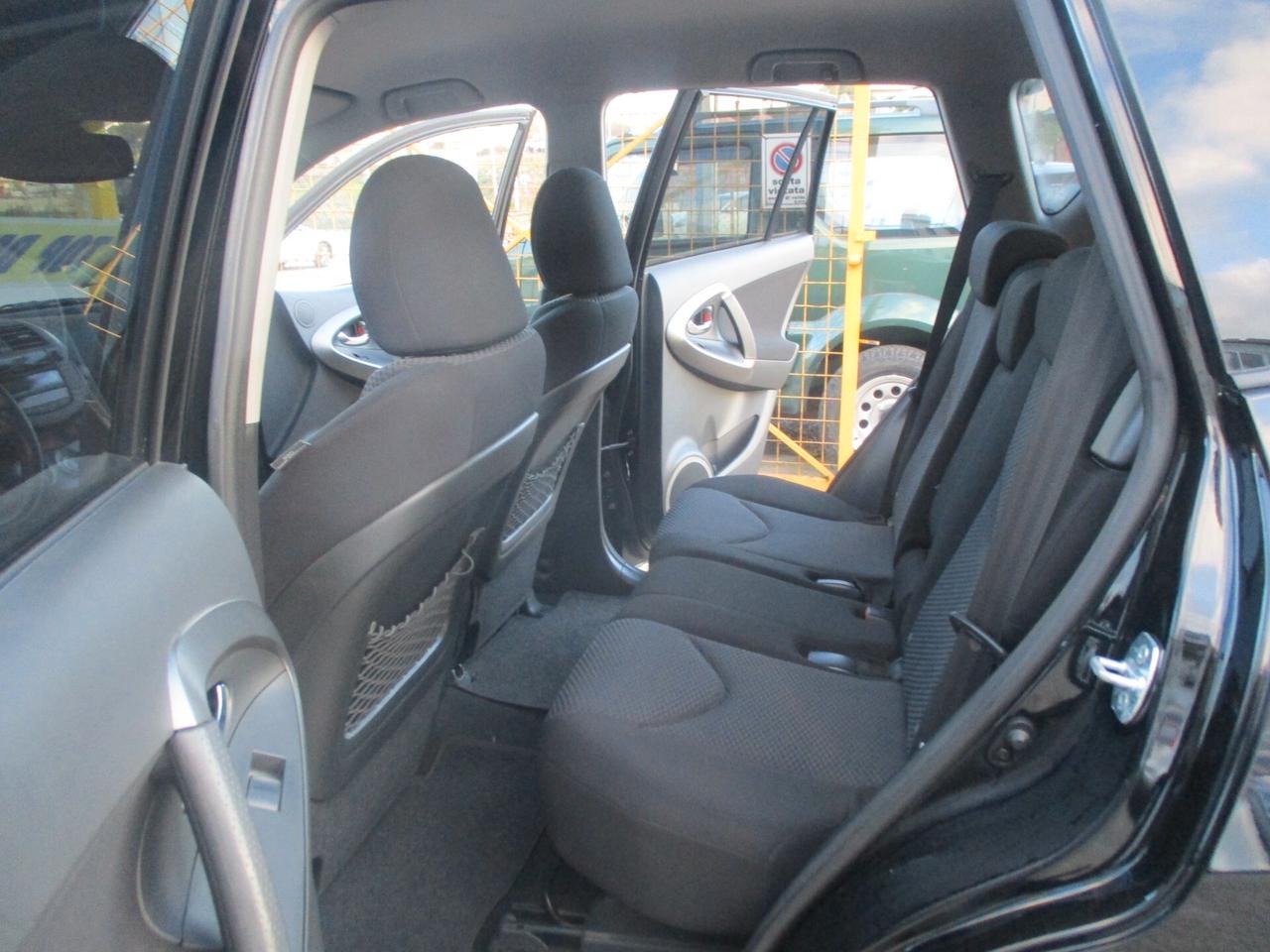 Toyota RAV 4 RAV4 2.2 D-4D 150 CV Luxury 2010