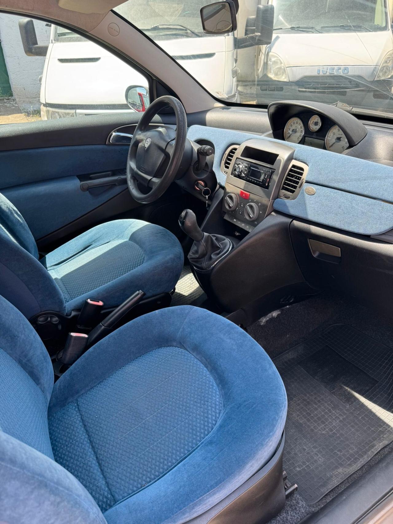 Lancia Ypsilon 1.3 Multijet 16V Platino