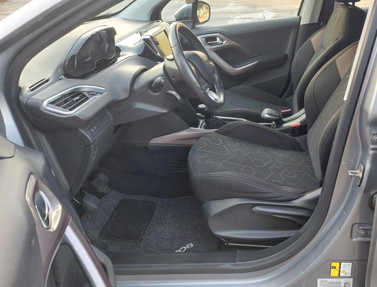 PEUGEOT 2008 - UNICO PROP-1.6 HDI - NEOPATENTATI