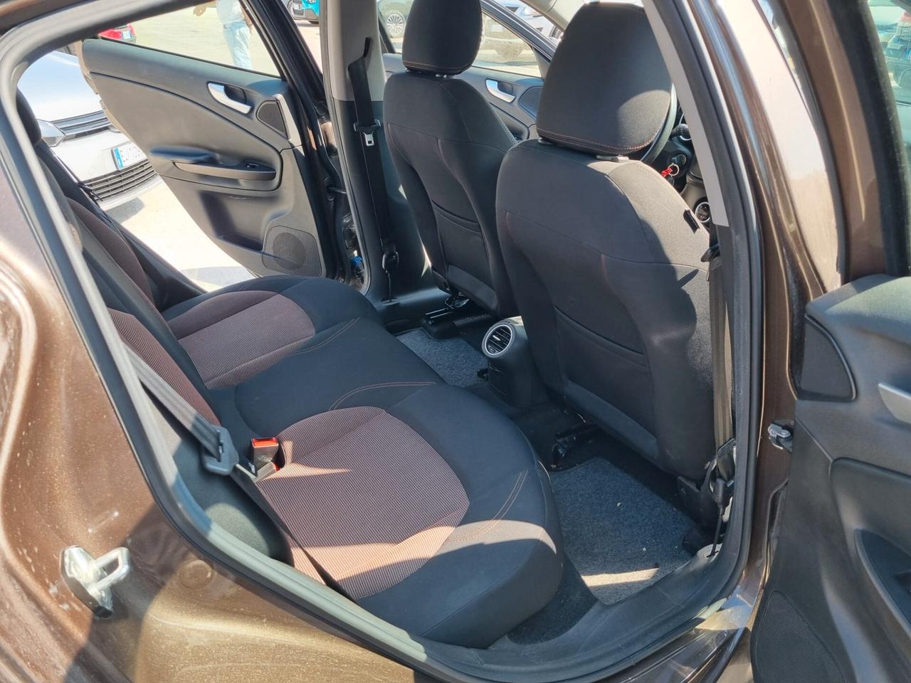 Alfa Romeo Giulietta 1.6 JTDm-2 105 CV Distinctive