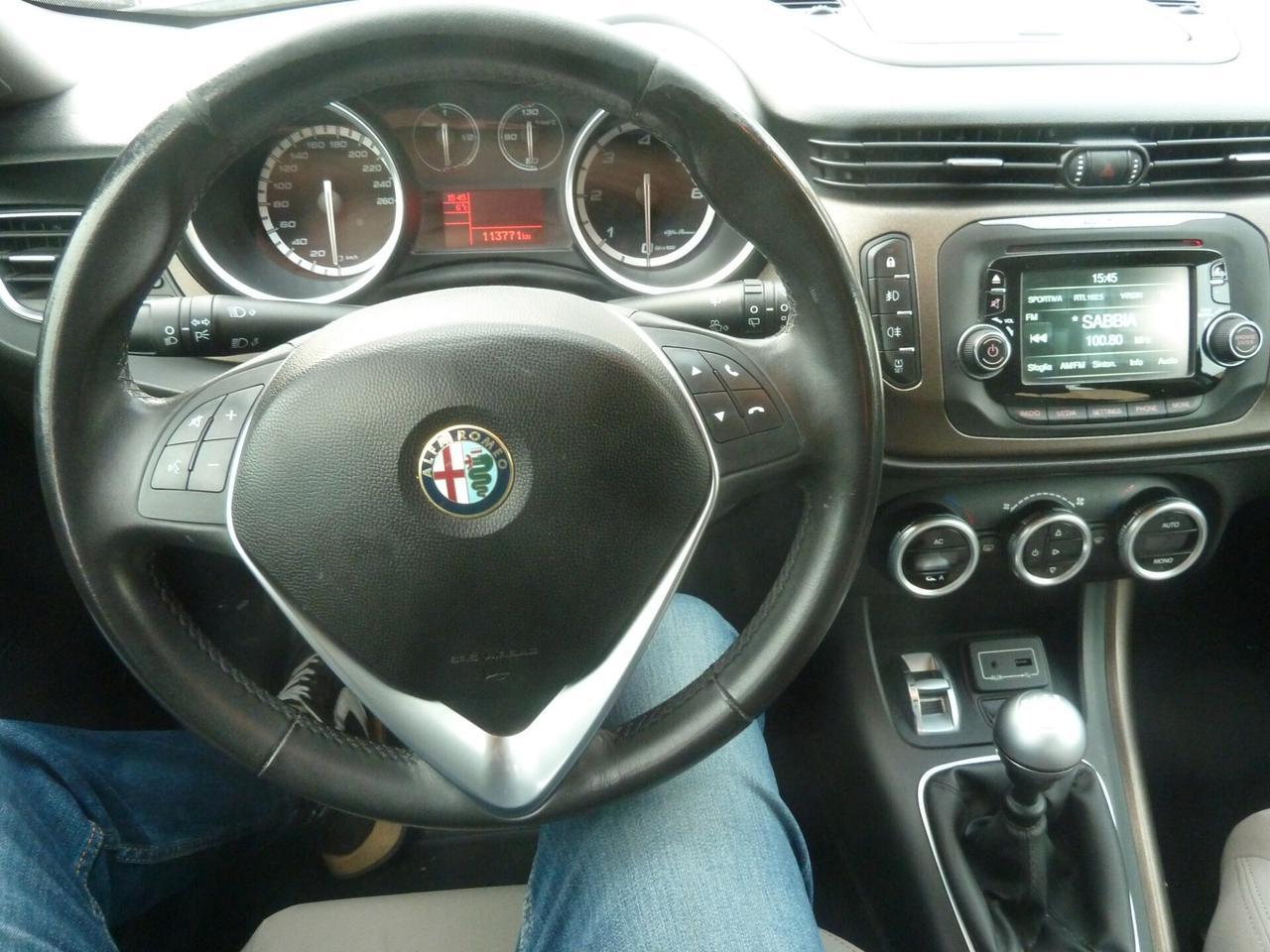 Alfa Romeo Giulietta 1.6 JTDm-2 105 CV Distinctive