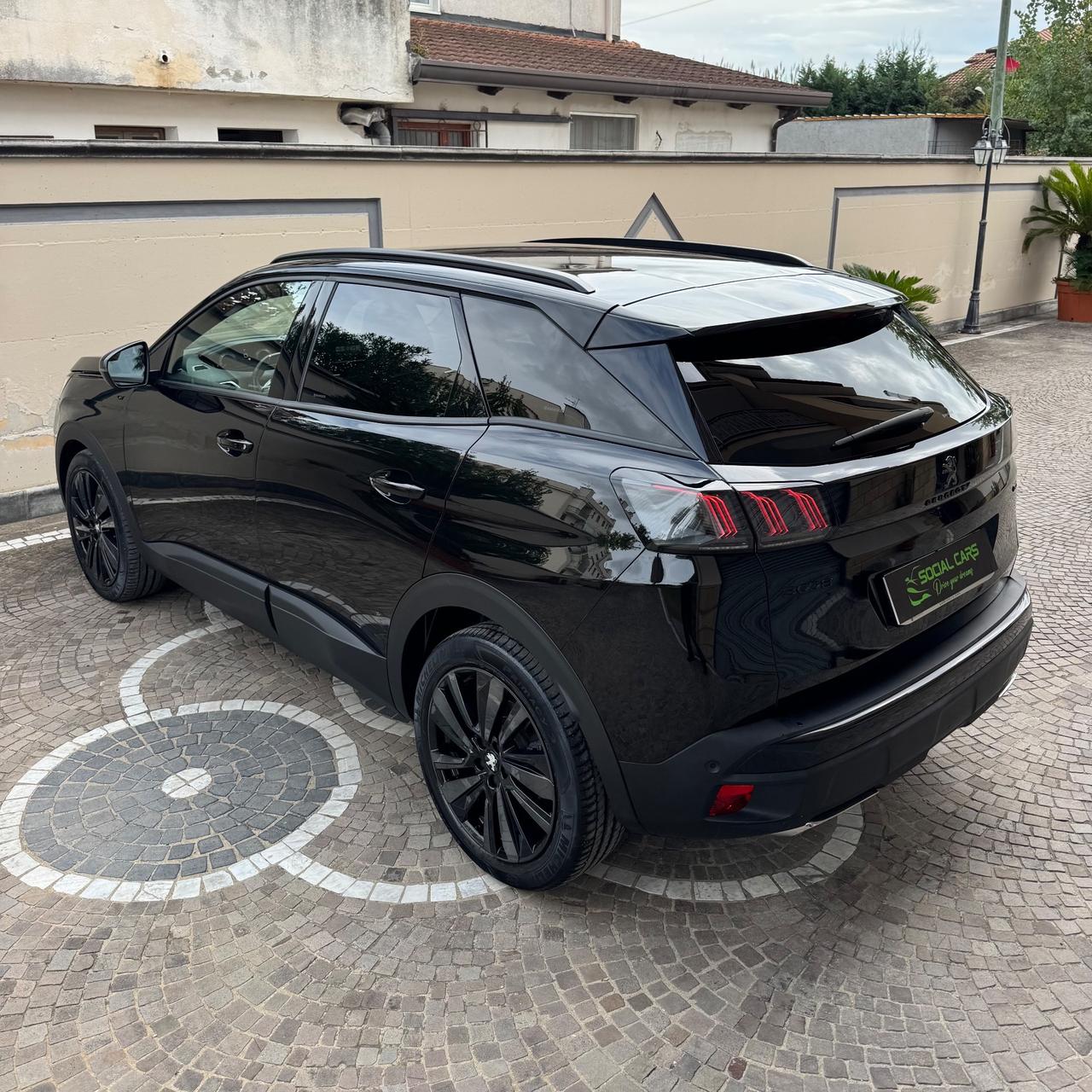 Peugeot 3008 GT TOTAL BLACK