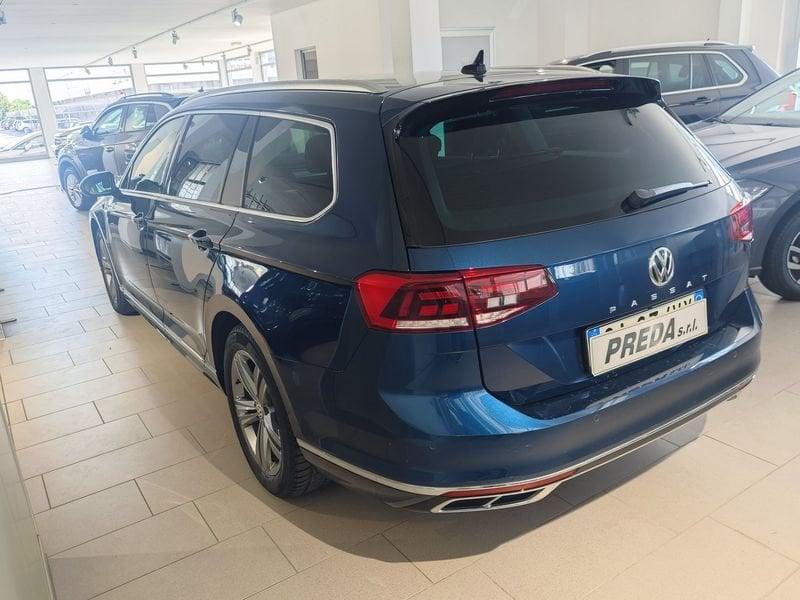 Volkswagen Passat Passat Variant 1.6 TDI SCR DSG R-Line