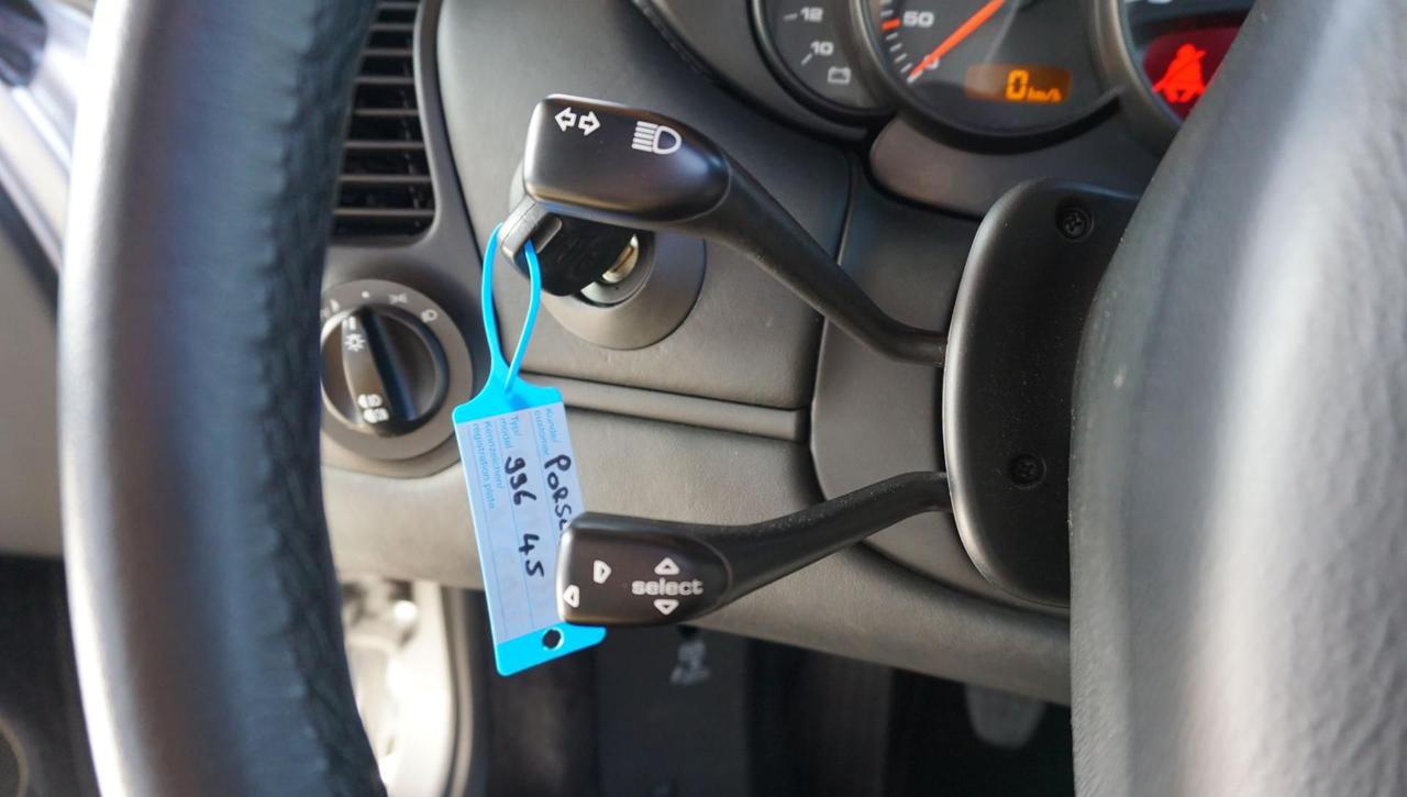 Porsche 911 Carrera 4S cat Coupé