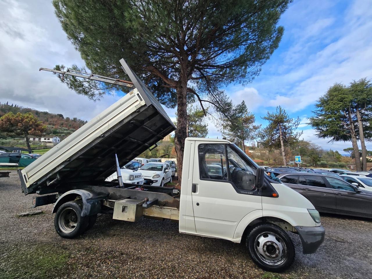Ford transit ribaltabile e gru