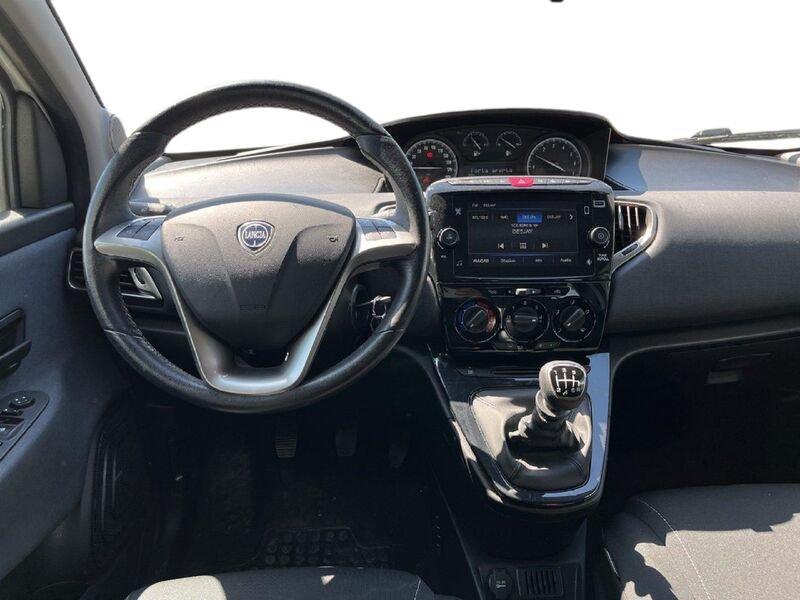 Lancia Ypsilon III 2021 1.0 firefly hybrid Gold s&s 70cv