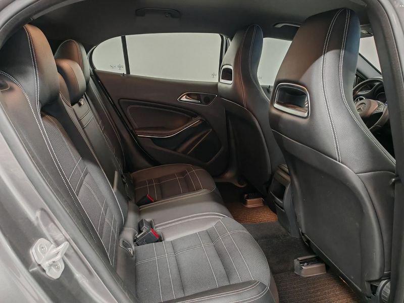 Mercedes-Benz GLA GLA 200 d Automatic 4Matic Sport