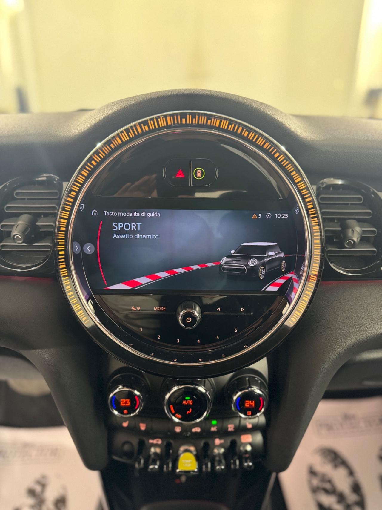 Mini Full Electric Cooper SE Yours PROMO OMAGGIO BLACK FRIDAY FINO AL 29 NOVEMBRE