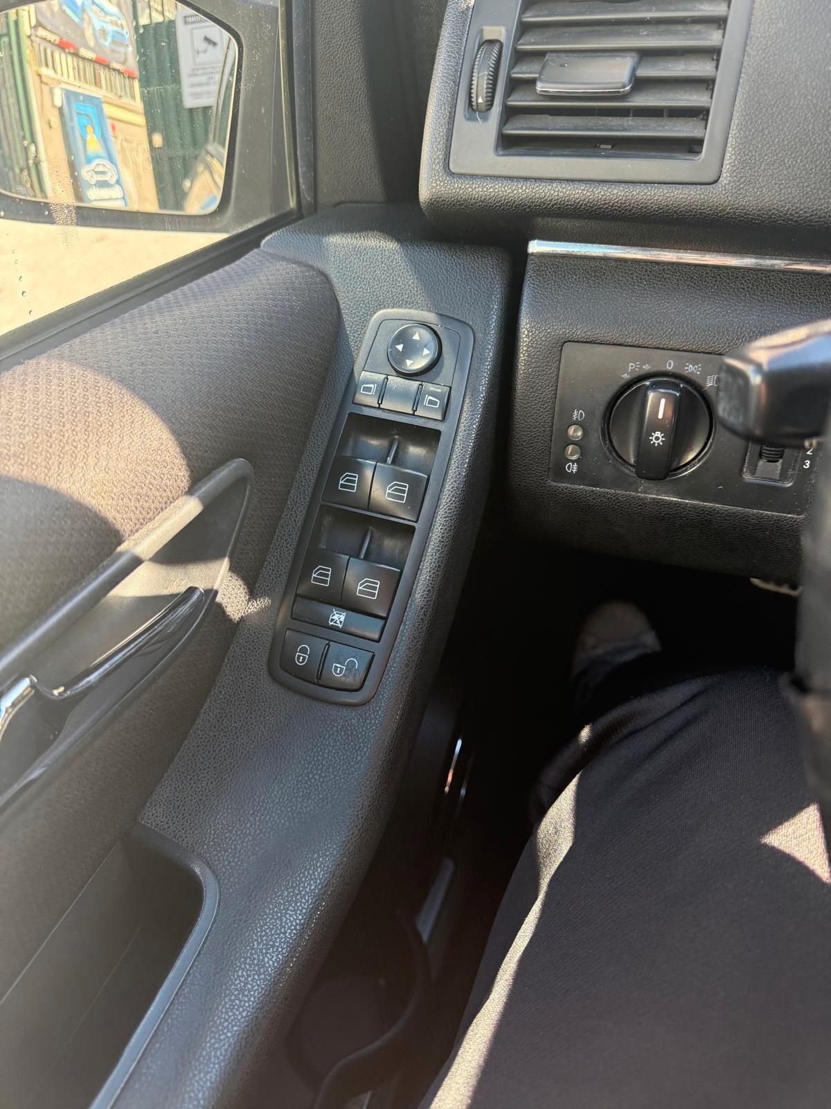 Mercedes-benz B 180 20 CDI Sport