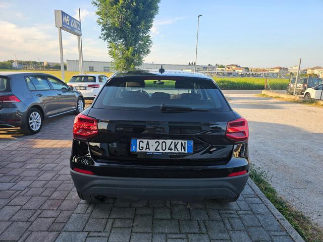 AUDI Q2 30 TDI Business