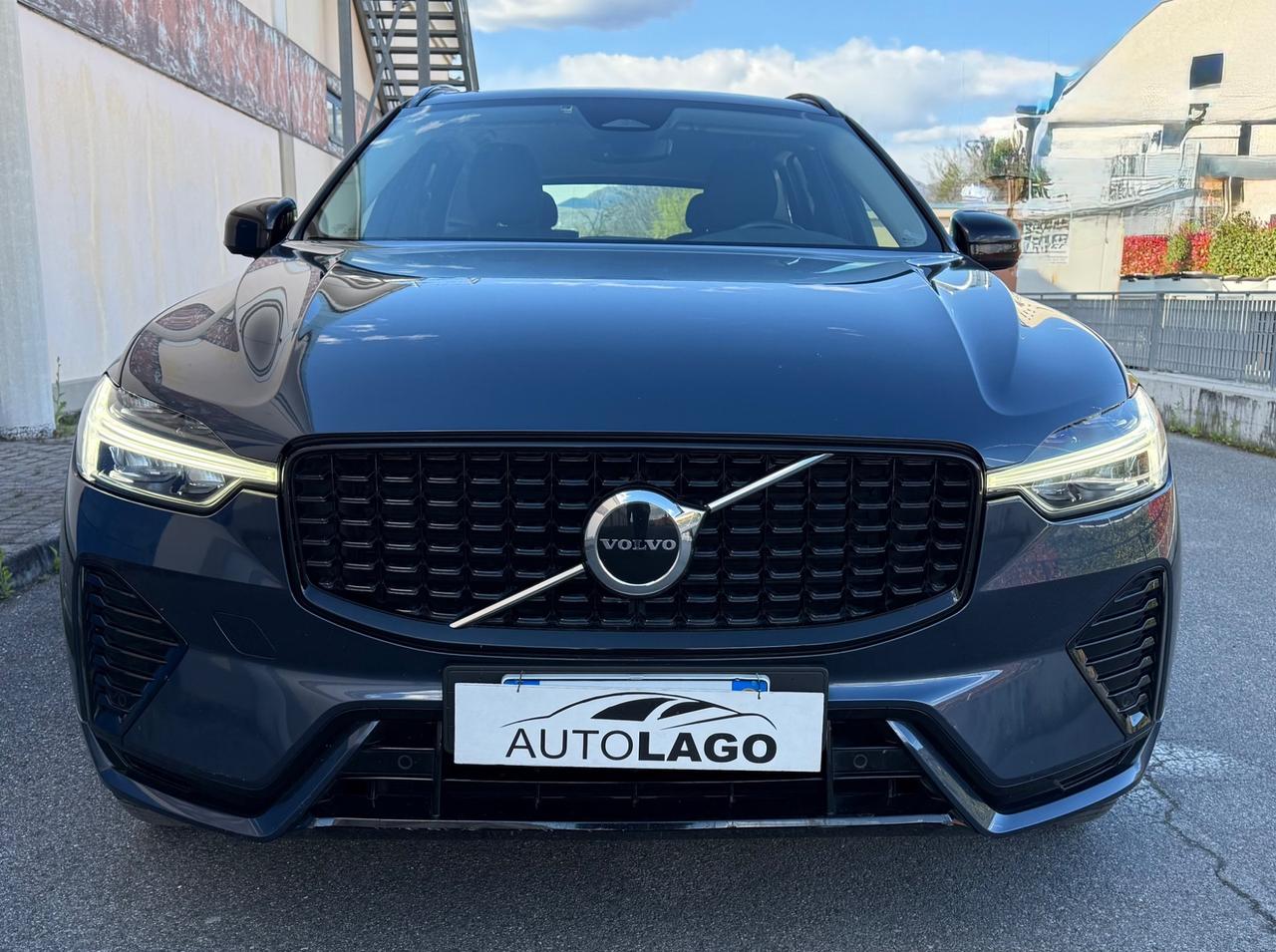 Volvo XC 60 XC60 B4 (d) automatico Plus Dark 2022
