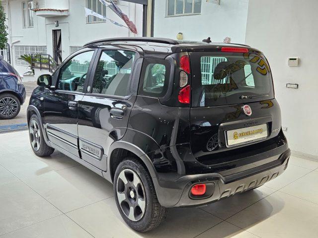 FIAT Panda 1.0 FireFly S&S Hybrid cross Launch Edition da?119