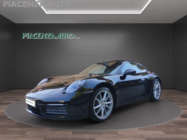 PORSCHE 992 Carrera