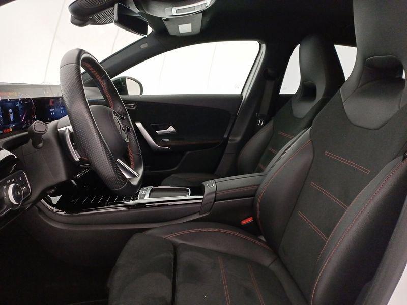 Mercedes-Benz Classe A - W177 2023 A 180 d AMG Line Advanced Plus auto