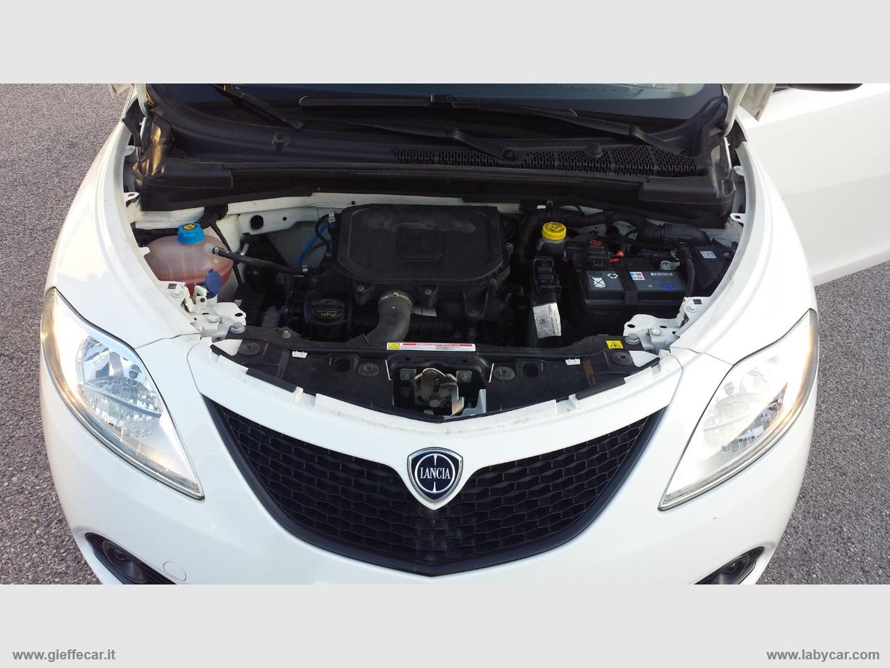 LANCIA Ypsilon 1.0 FireFly 5p.S&S HYBRID Gold 5 POSTI