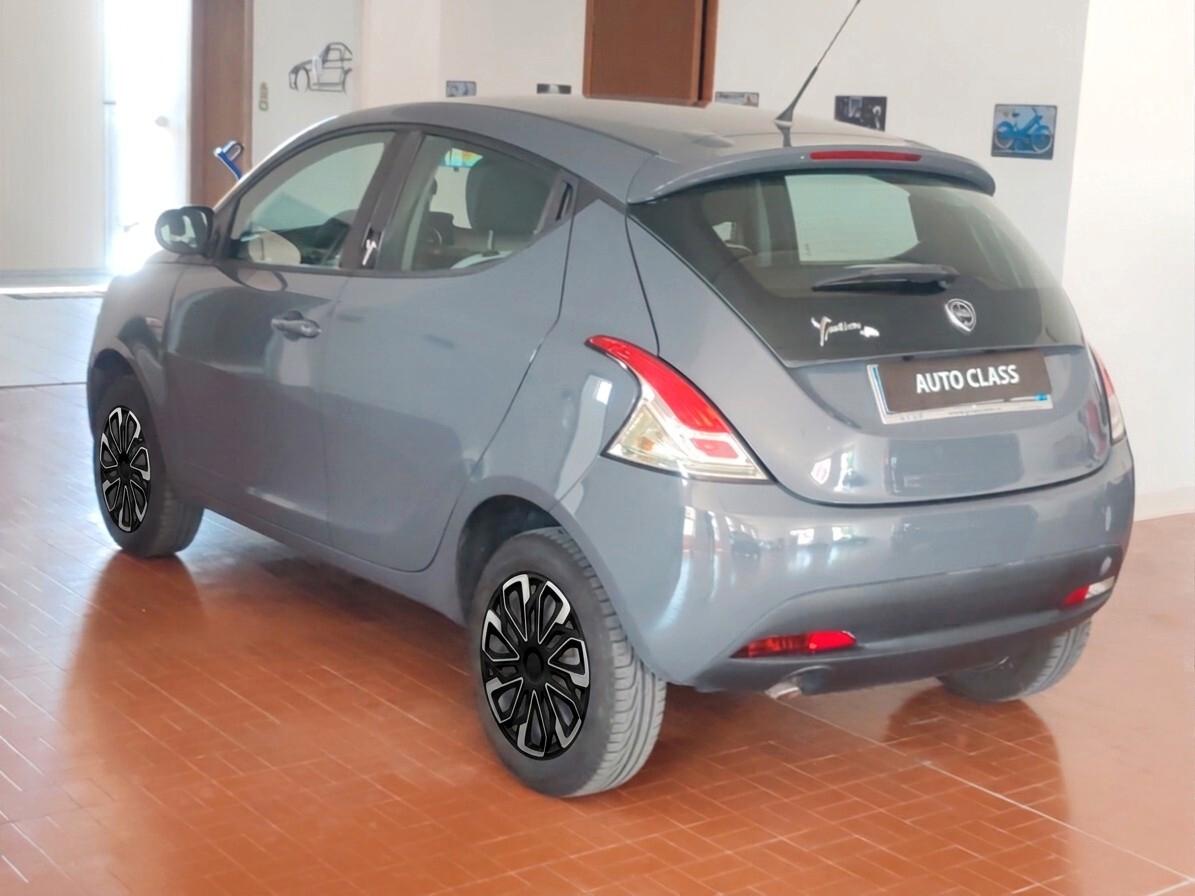 Lancia Ypsilon 0.9 turbo TwinAir 5 porte Metano 2015