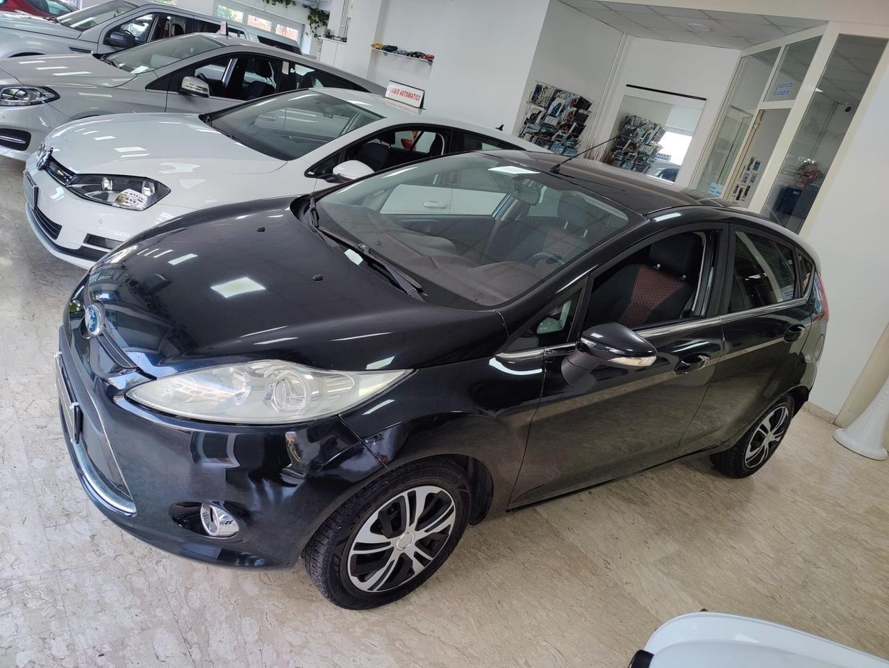 Ford Fiesta 1.4 TDCi 68CV 5 porte NAVIGATORE