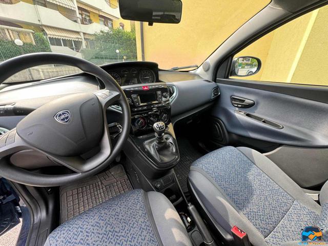 LANCIA Ypsilon 1.0 FireFly 5 porte S&S Hybrid Silver Plus