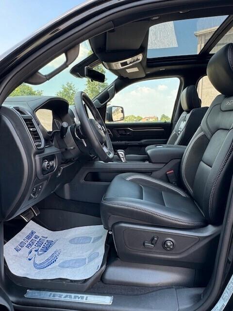 DODGE RAM 1500 RHO 3.0L CREW CAB 4x4