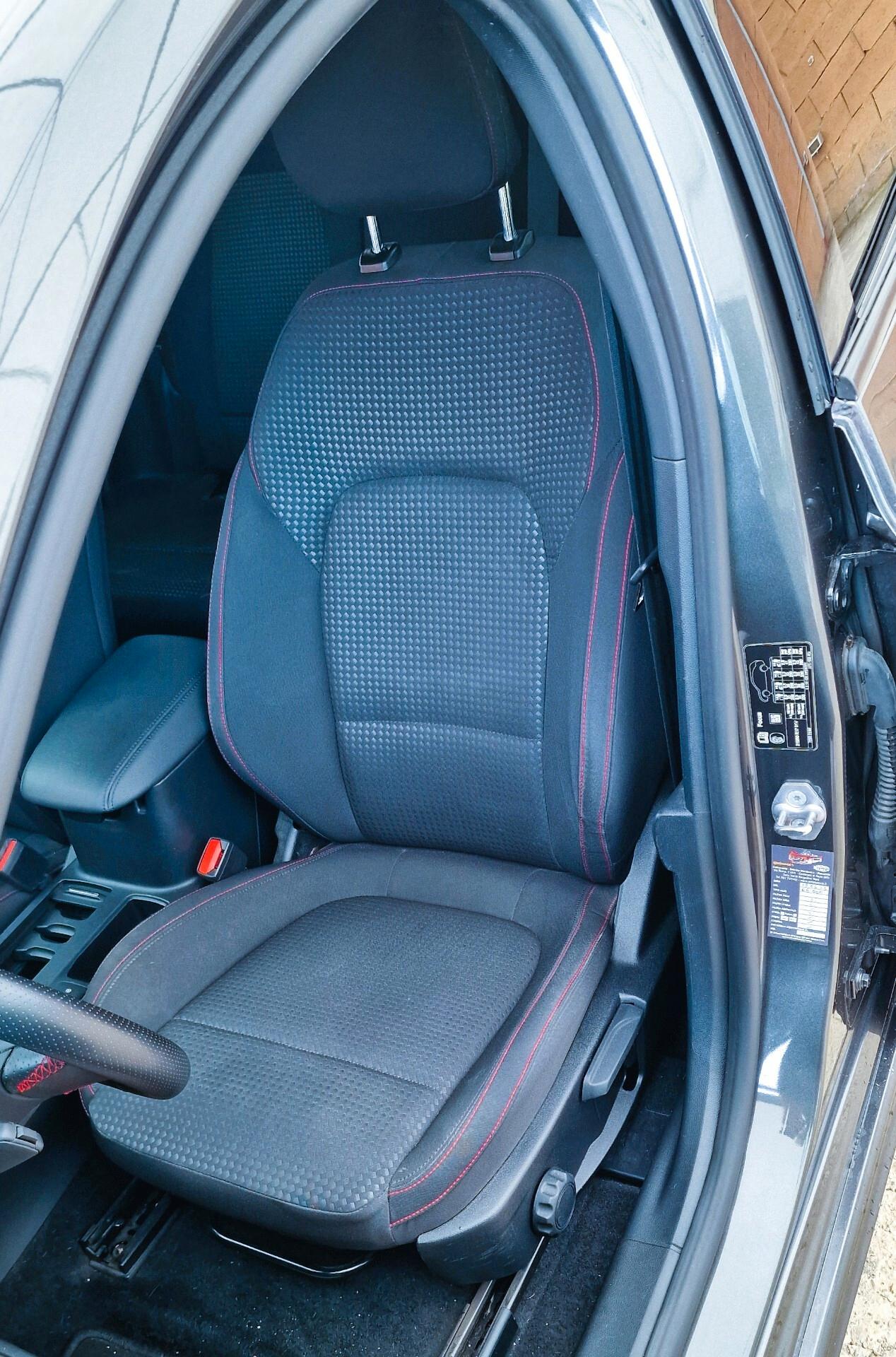 Ford Focus 1.0 EcoBoost Hybrid 125 CV 5p. ST-Line