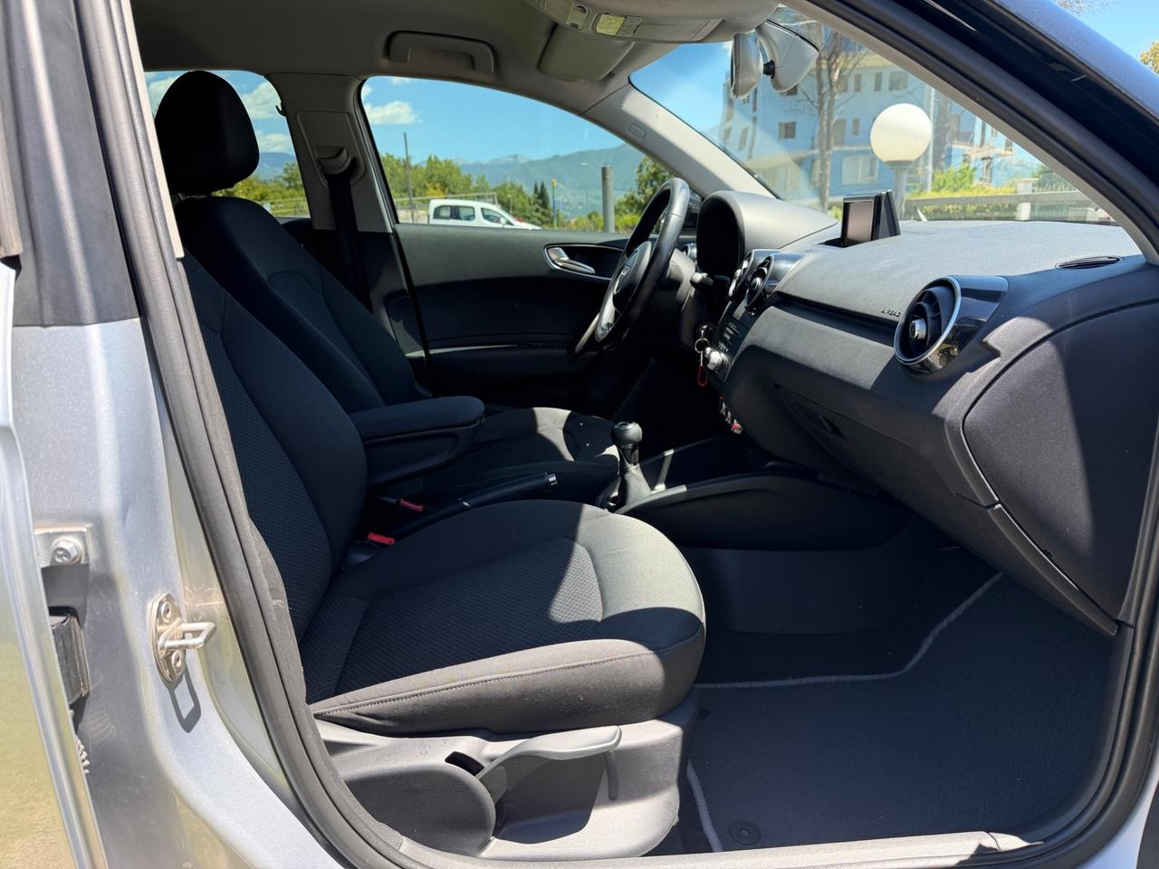 Audi A1 SPORTBACK S-LINE 1.4TDI 90CV-2017