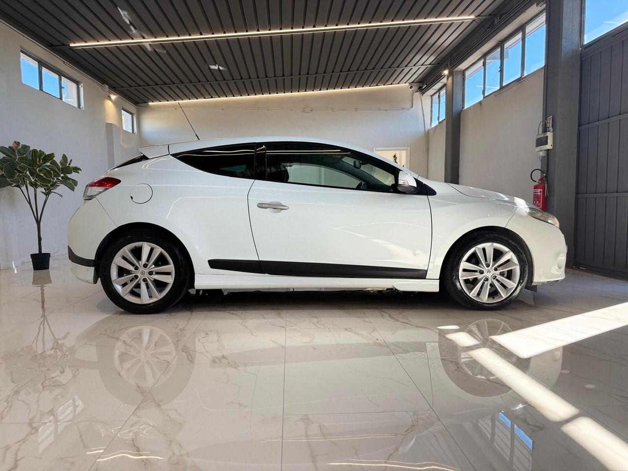 Renault Megane Mégane Coupé 1.9 dCi 130CV Luxe