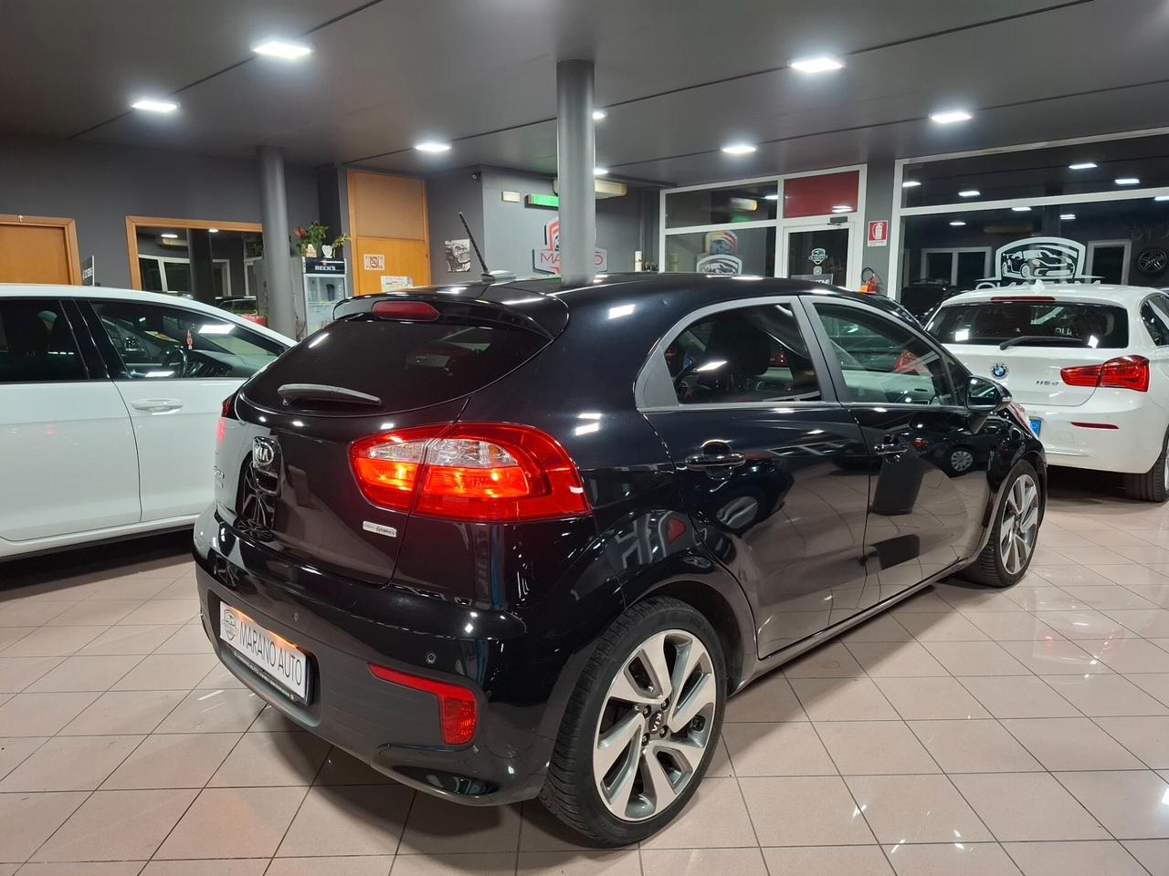 Kia Rio 1.4 CRDi S&S High Tech Neopatentato