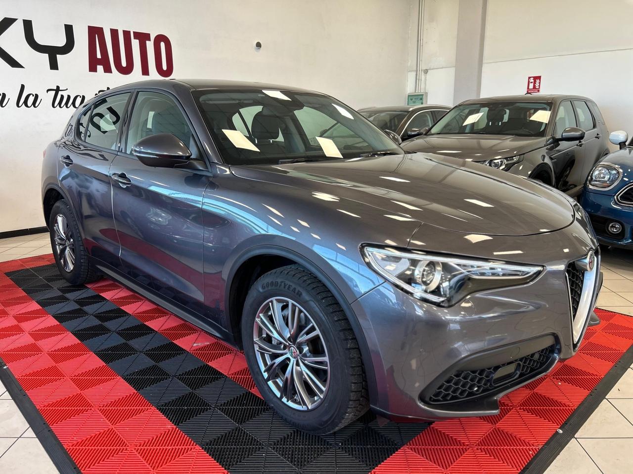Alfa Romeo Stelvio 2.2 Turbodiesel 160 CV AT8 RWD Business