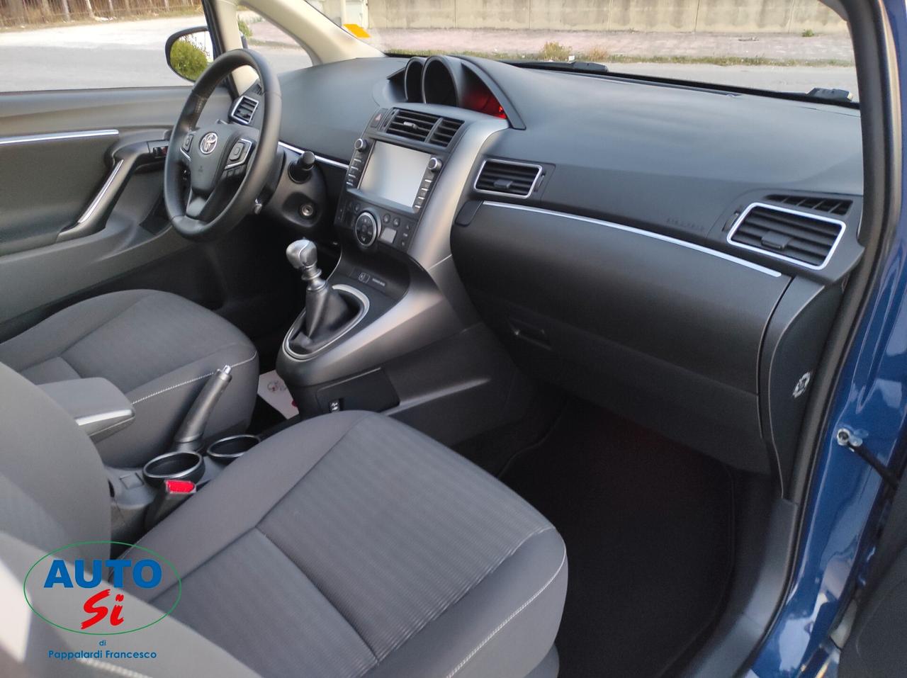 Toyota Verso 1.6 D-4D - 110cv 5 POSTI AUTOCARRO