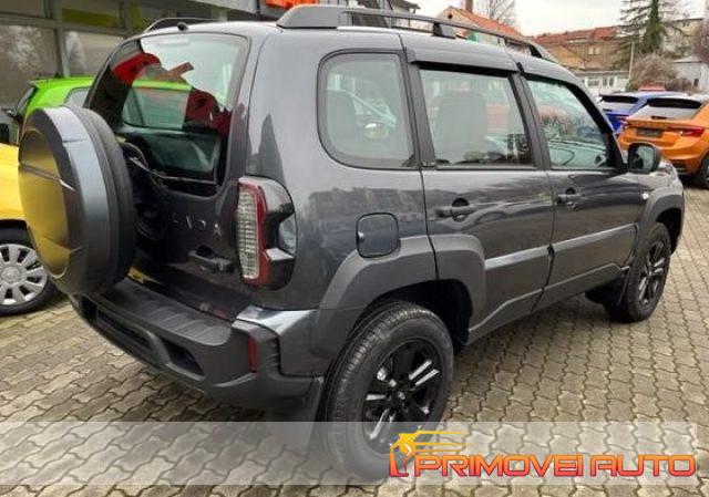 LADA Niva TRAVEL BLACK EDITION