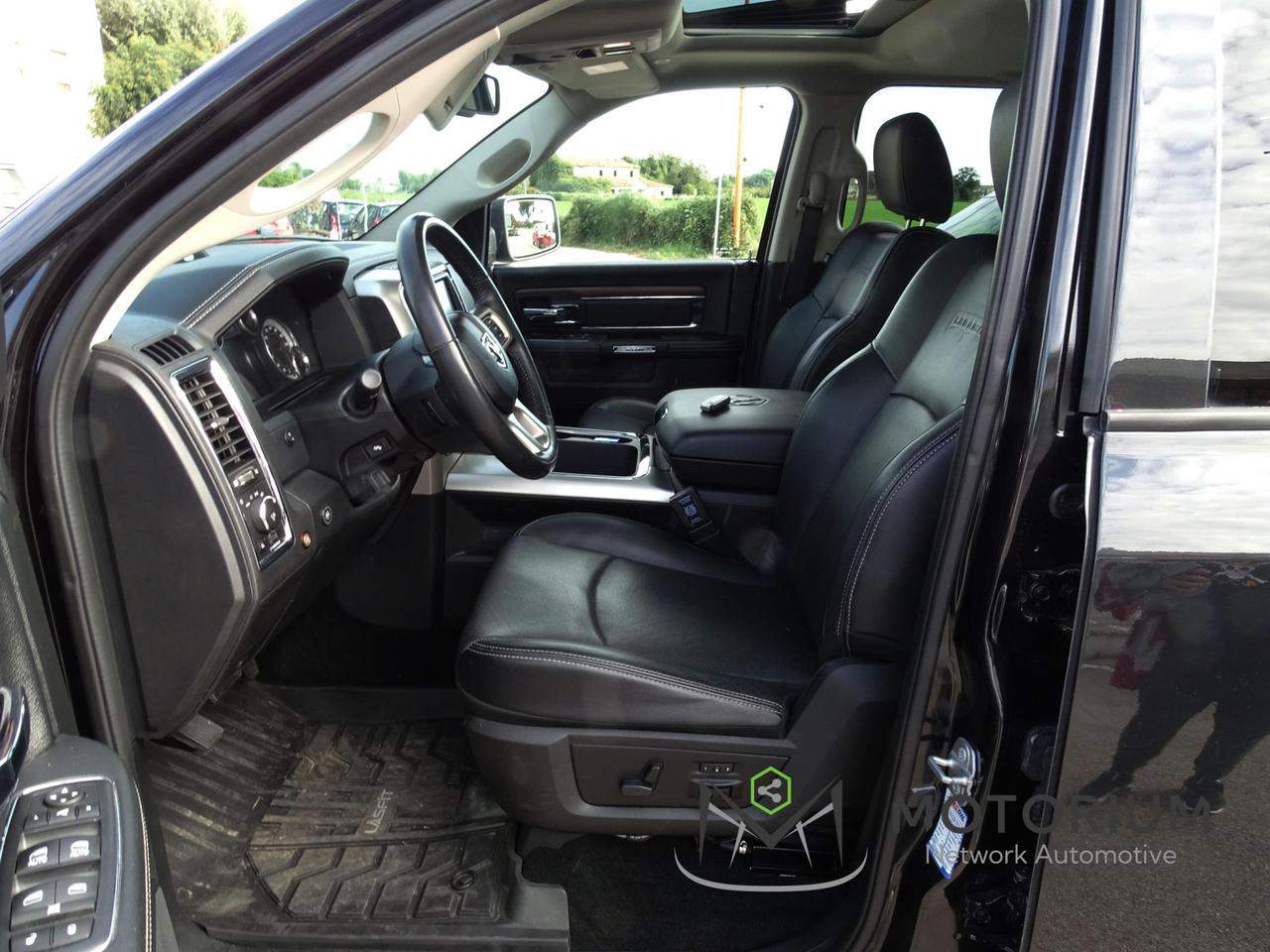 Dodge RAM 1500 AWD 5.7L V8 401CV LARAMIE AUTOCARRO