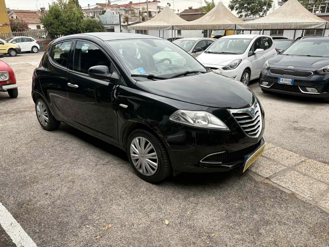 Lancia Ypsilon 1.2 69 CV Platinum