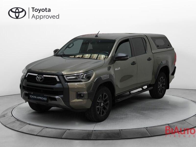 Toyota Hilux 2.8 D A/T 4WD 4 porte Double Cab Invincible