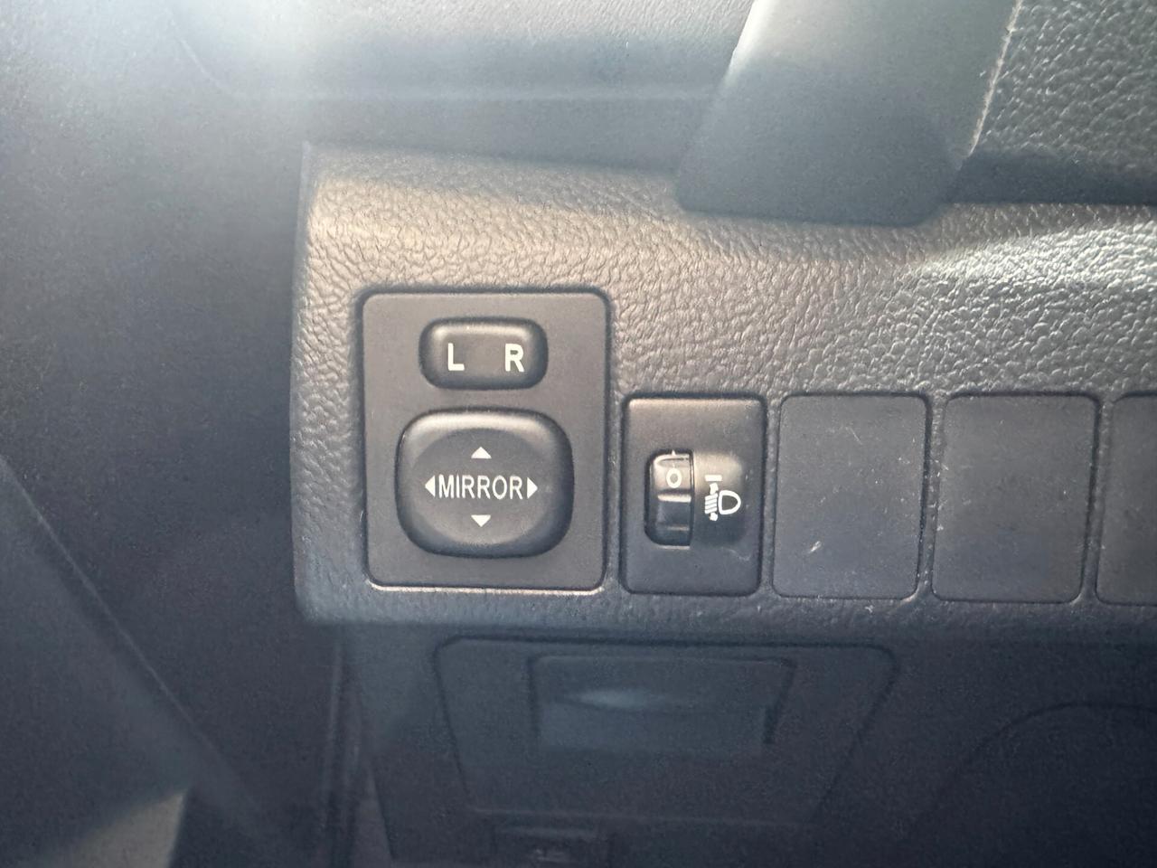 TOYOTA Auris 1.6 D-4D Lounge