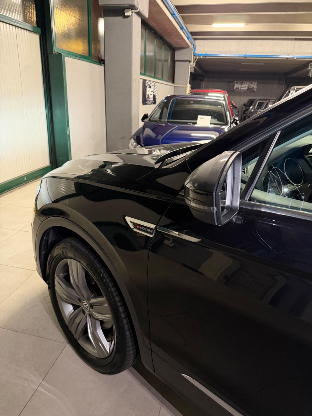 Volkswagen TIGUAN 2.0 TDI 4x4 EU6B BLUEMOTION TECNOLOGY KMCERT