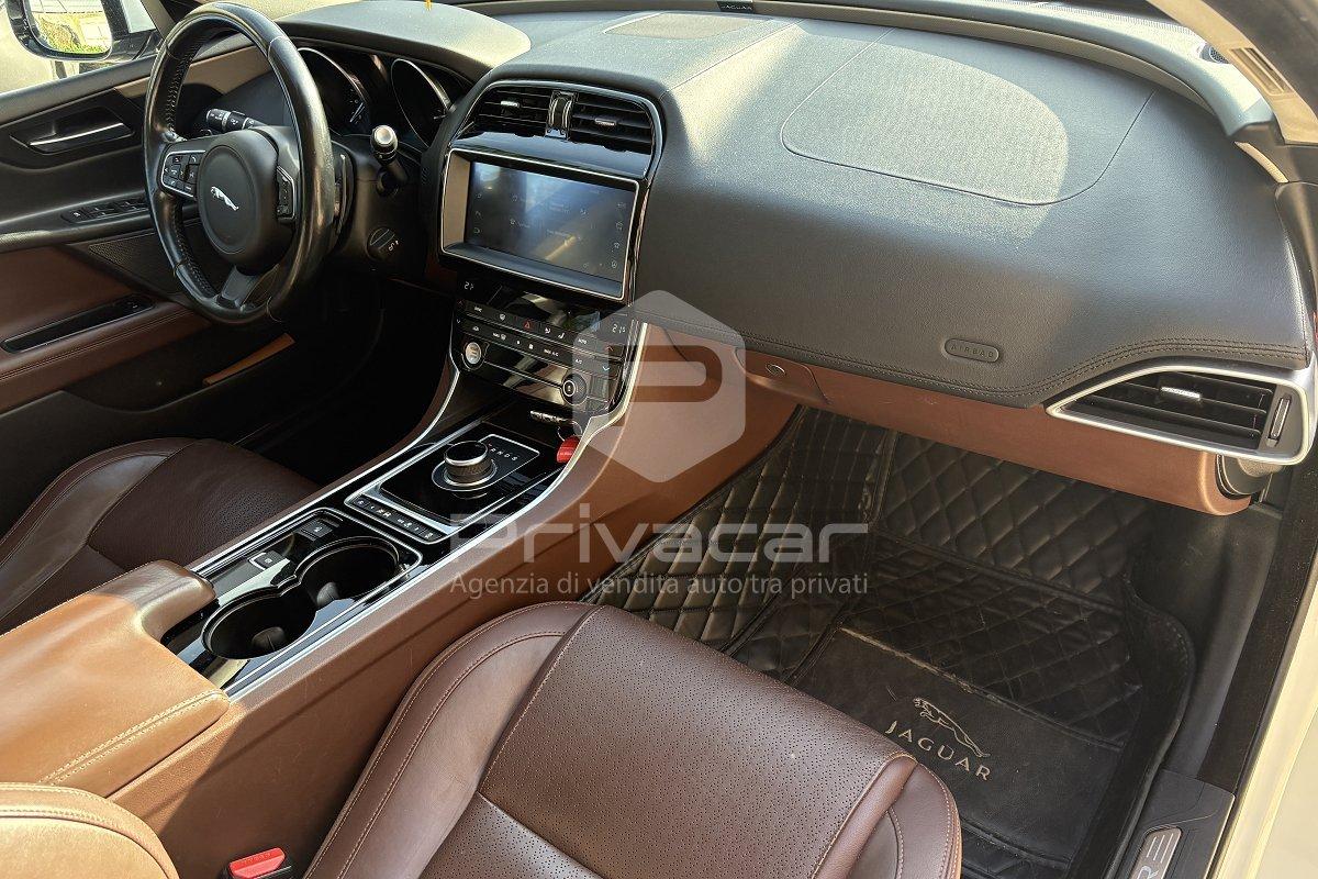 JAGUAR XE 2.0 D Turbo 180CV aut. Prestige