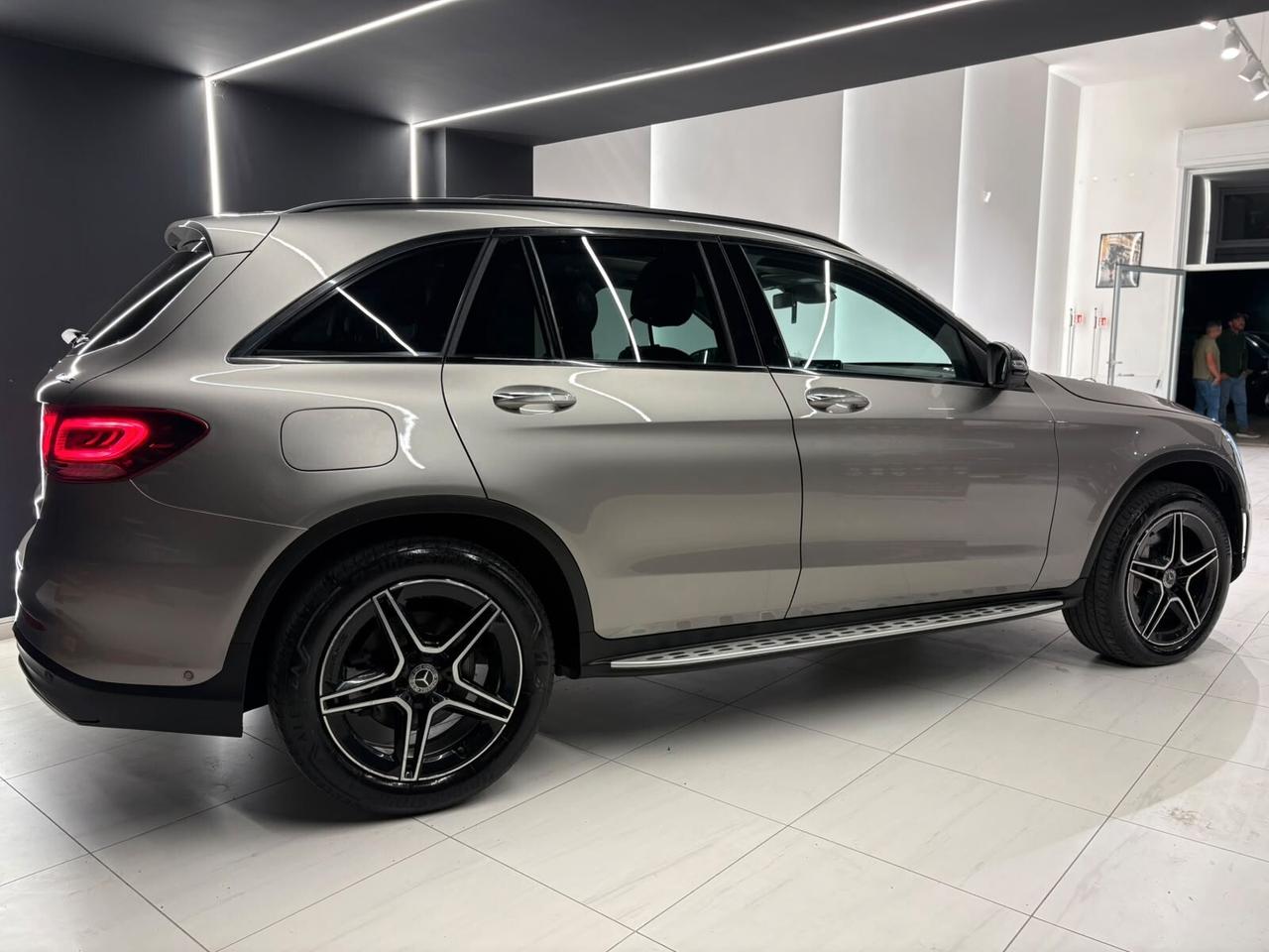 MERCEDES GLC 300 D 2.0 245 CV AMG Premium Plus TETTO APRIBILE