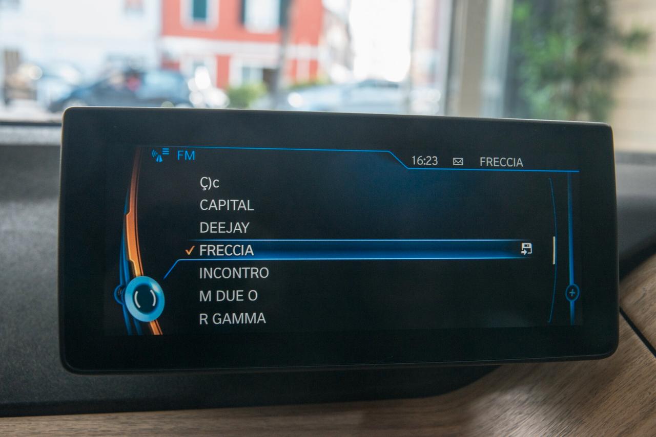 BMW i3 90AP CV170 ADVANTAGE OK NEOPATENTATI PELLE NAVI CERCHI 19 AUTOMATICO