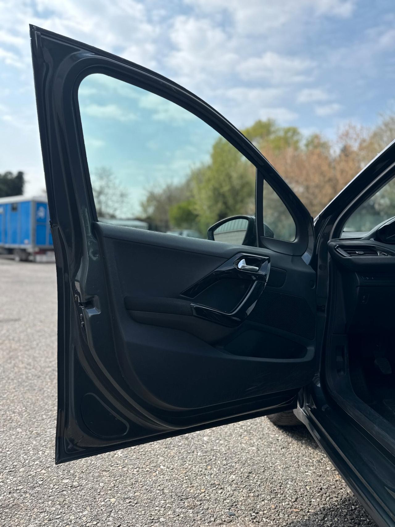 Peugeot 208 1.2 Benz *UNICO proprietario*Cinghia NUOVA