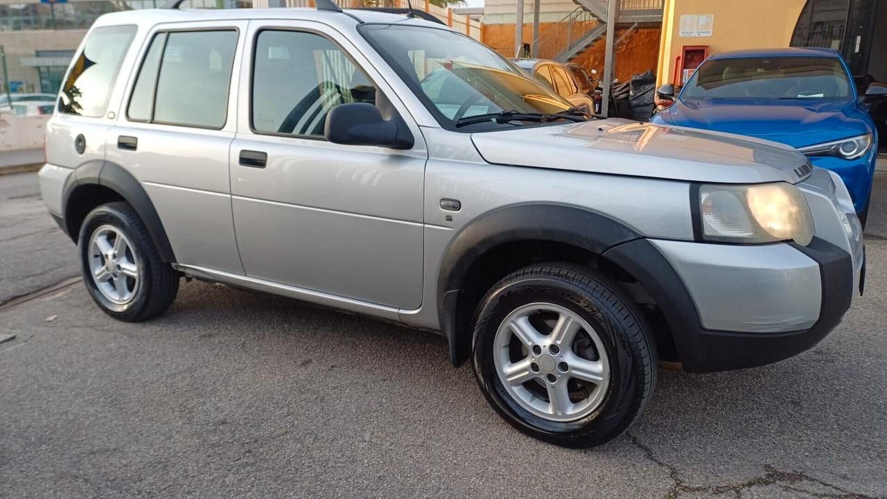Land Rover Freelander 2.0 Td4 16V cat S 4X4 GANCIO TRAINO