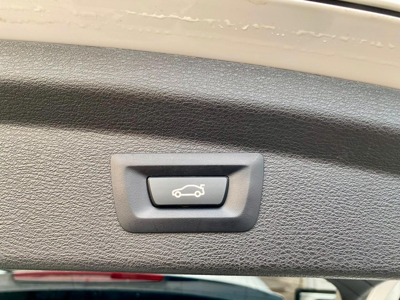 BMW X2 sdrive18i Advantage 140cv auto